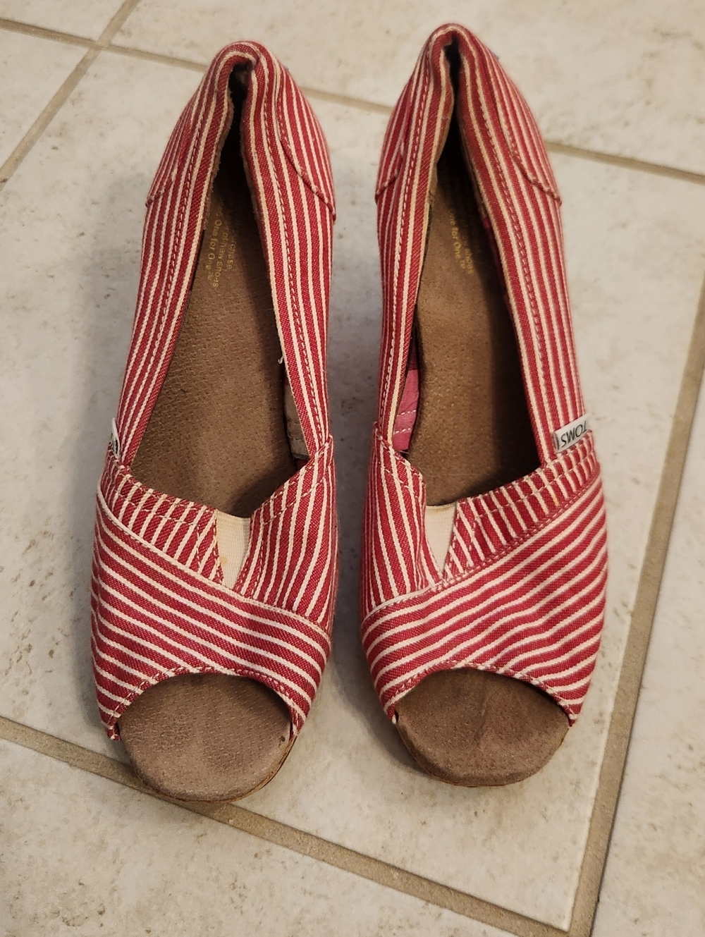 TOMS Red Stripe Canvas Peep Toe Cork Wedge Heels Sandals Women's Size 9